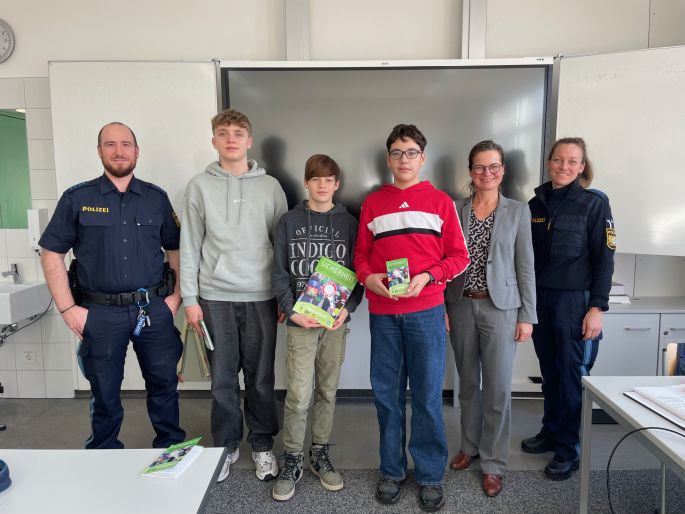 Ehrenamtliche Helden: Unsere neuen Schülerlotsen für mehr Sicherheit!